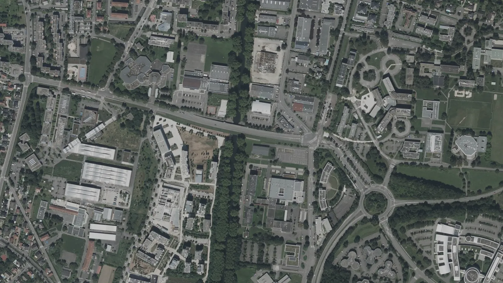 Plan à pied entre le campus d'Illkirch, l'arrêt de tram Campus d'Illkirch et le WoodZ Kebab House Plan à pied entre le campus d'Illkirch, l'arrêt de tram Campus d'Illkirch et le WoodZ Kebab House